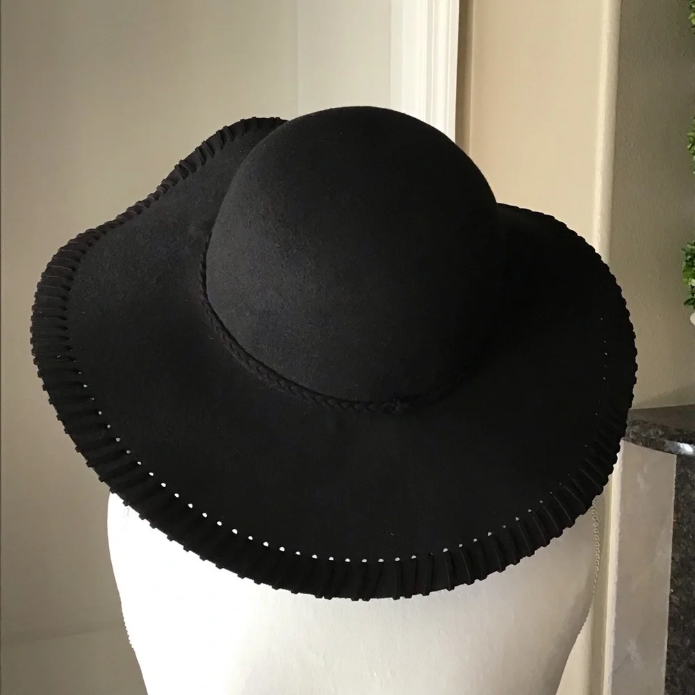 NEW Floppy Hat Black Felt Brim Whip Stitching Hippie Boho Western Festival Style